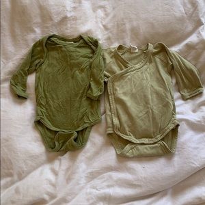 Kate Quinn long sleeve onesie bundle in green
